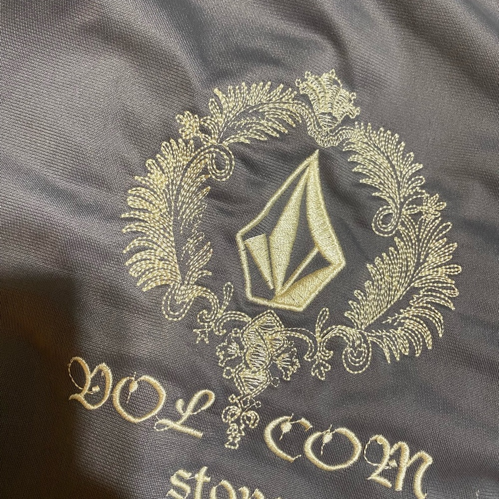 Vintage Volcom - Picture 6 of 6